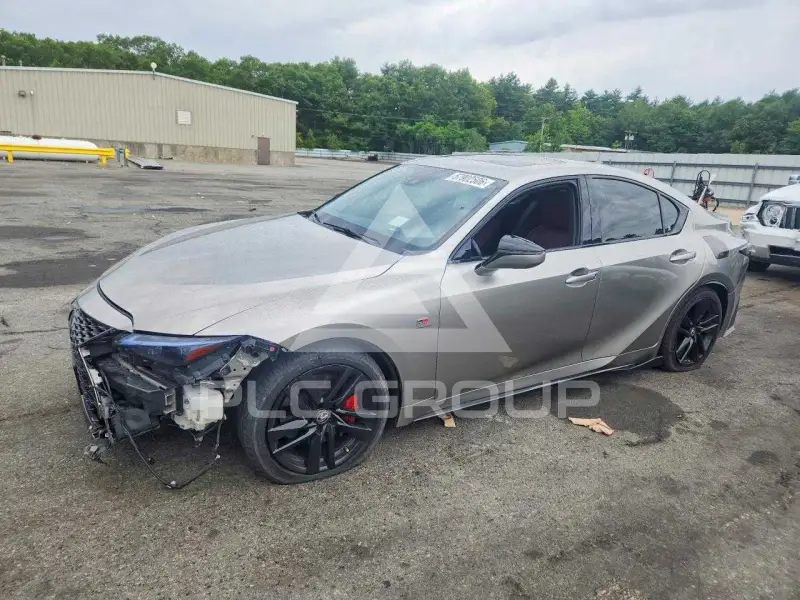 2021 Lexus IS фото