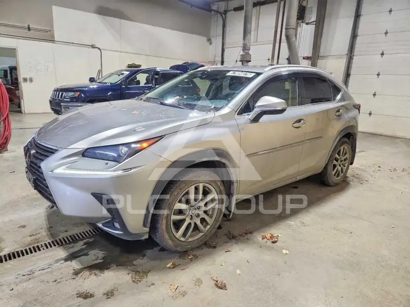 2021 Lexus NX фото