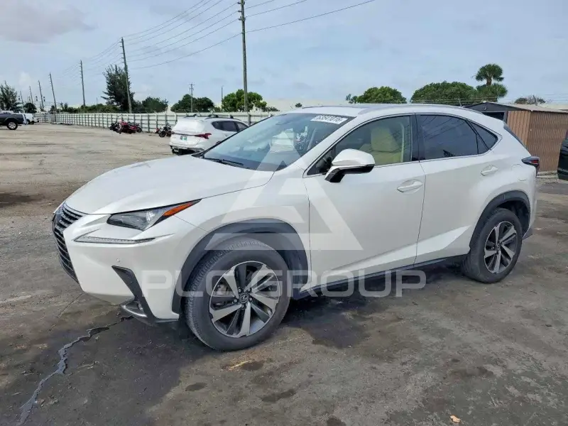2021 Lexus NX фото