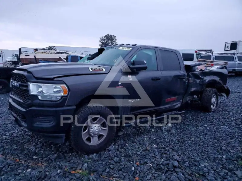2021 RAM 3500 photo