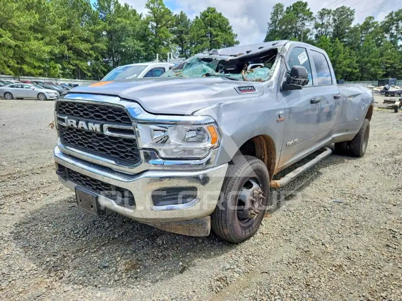 2021 RAM 3500 photo