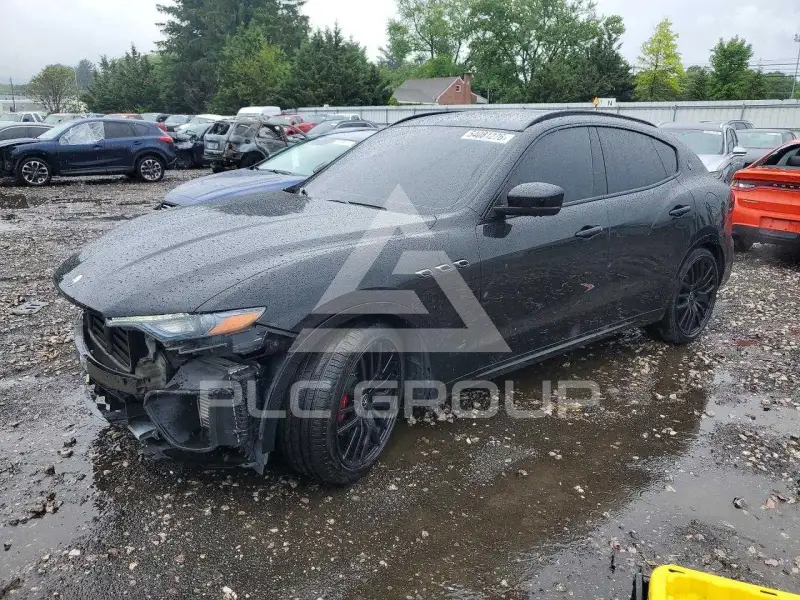 2021 Maserati LEVANTE фото