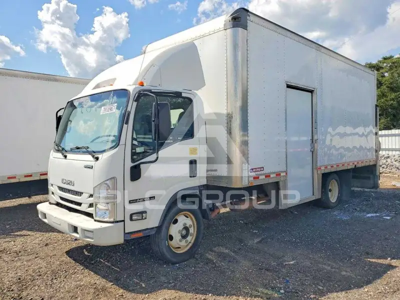 2021 Isuzu NPR фото