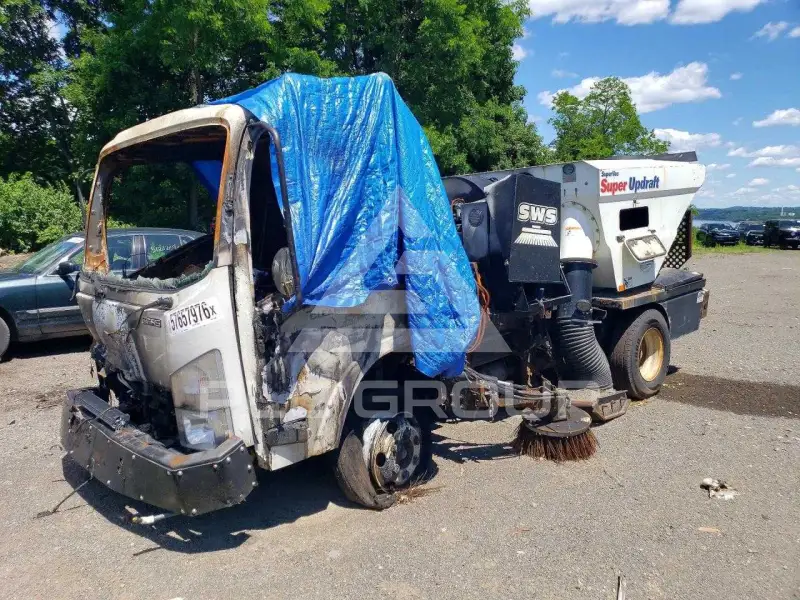 2021 Isuzu NPR photo