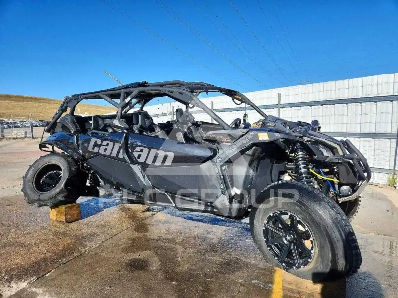 2021 Can-AM Sidebyside фото