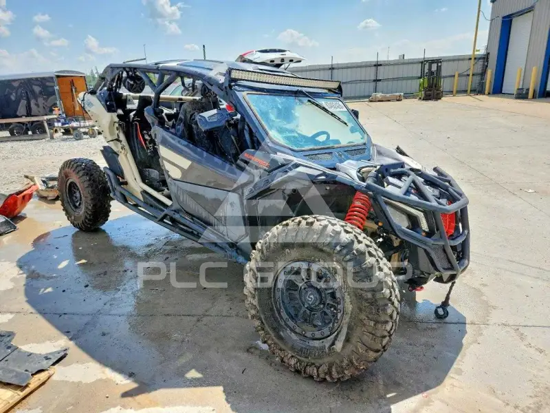 2021 Can-AM Sidebyside фото
