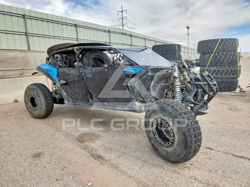 2021 Can-AM Sidebyside фото