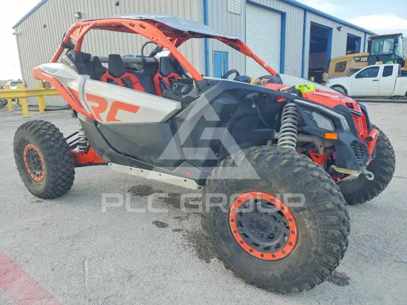 2021 Can-AM Sidebyside фото