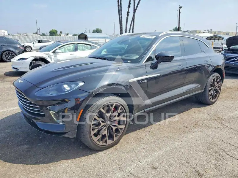 2021 Aston Martin  фото