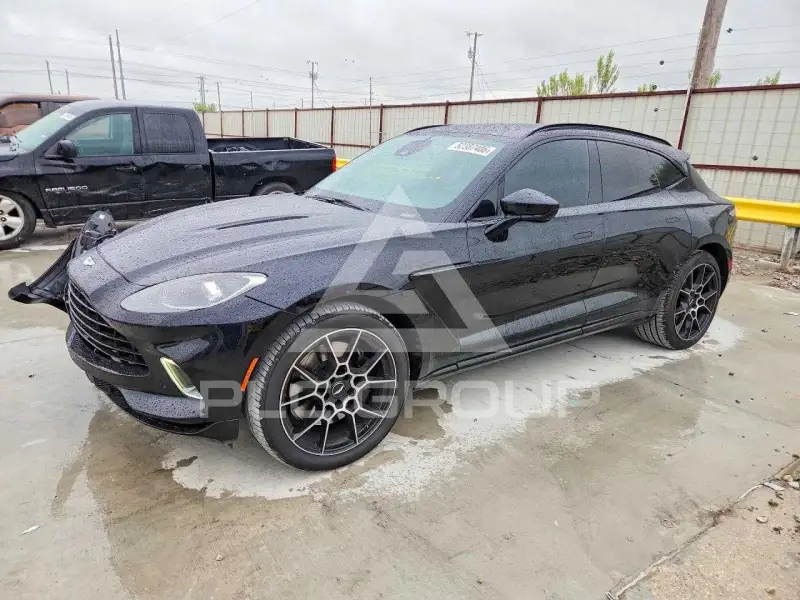 2021 Aston Martin  фото