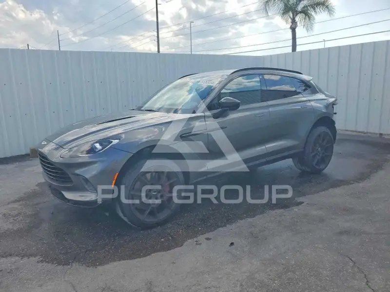 2021 Aston Martin  фото