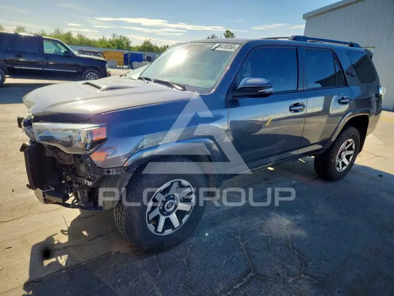 2021 Toyota 4 RUNNER фото