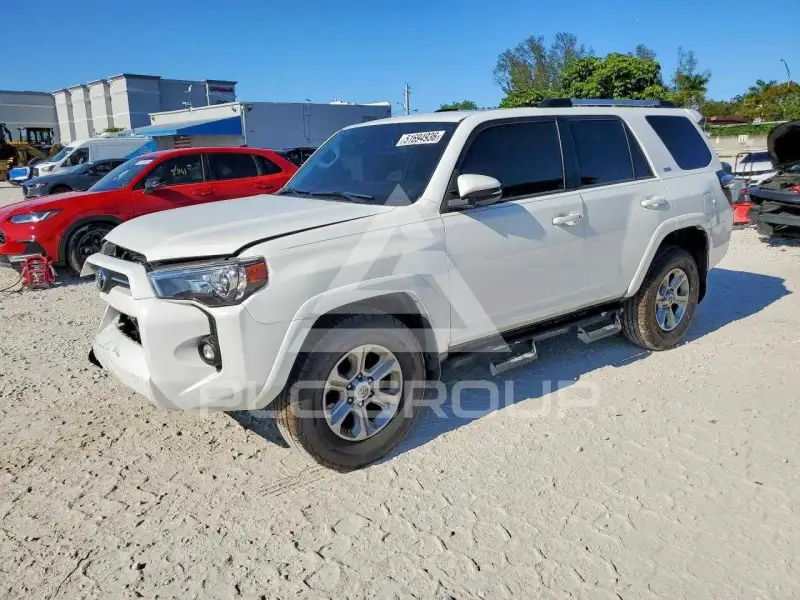 2021 Toyota 4 RUNNER photo