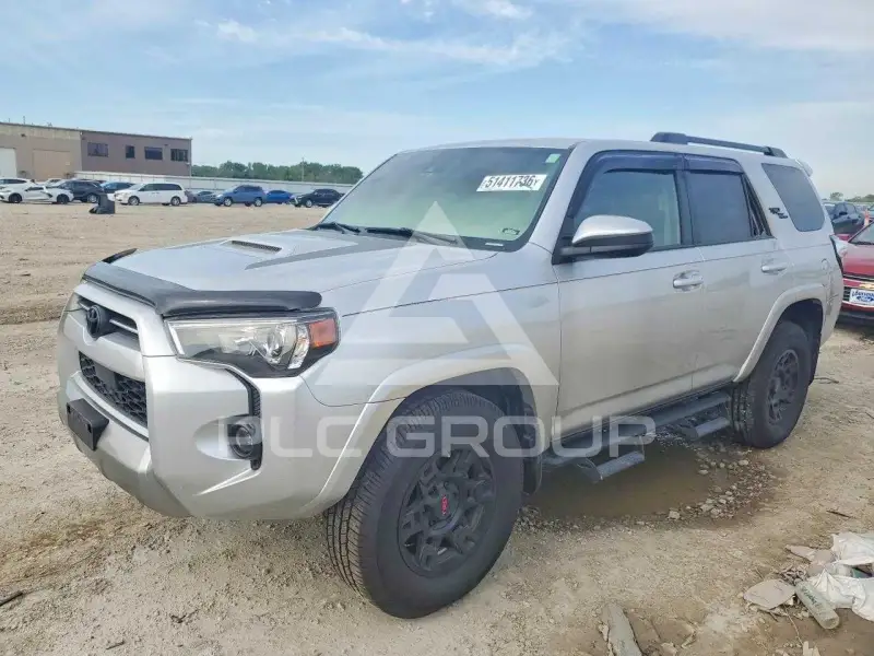 2021 Toyota 4 RUNNER photo