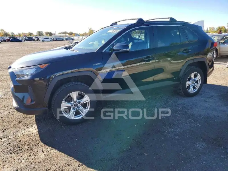 2021 Toyota RAV4 фото