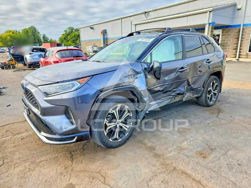2021 Toyota RAV4 photo