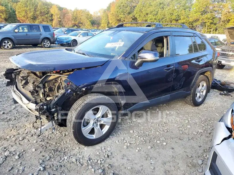 2021 Toyota RAV4 photo