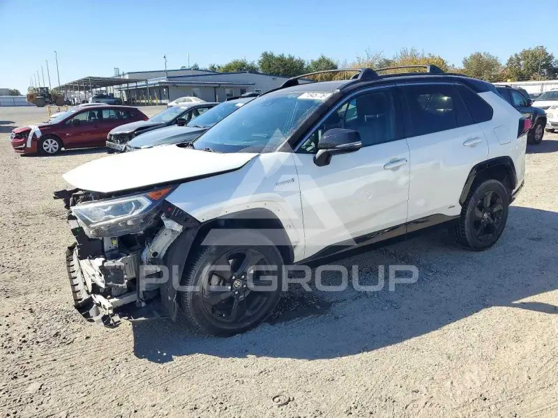 2021 Toyota RAV4 фото
