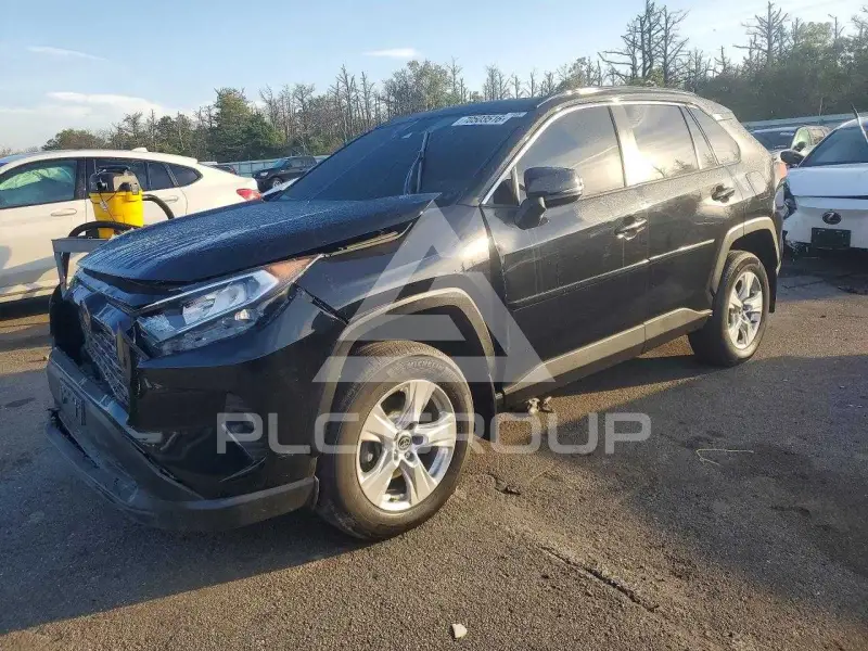 2021 Toyota RAV4 фото