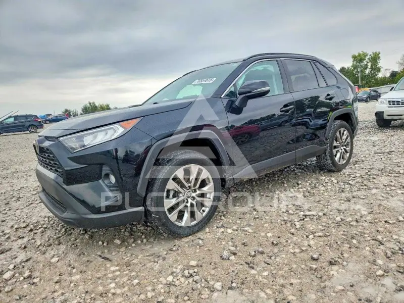 2021 Toyota RAV4 photo