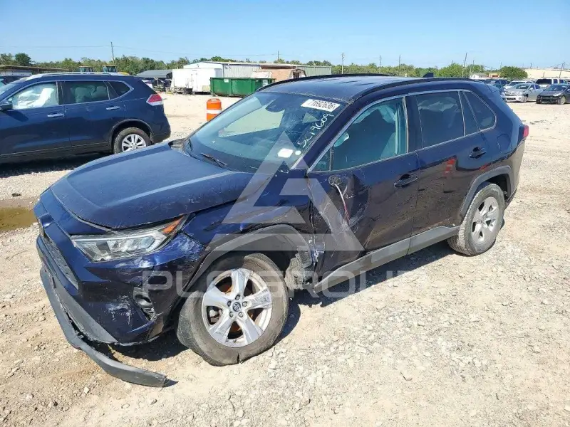 2021 Toyota RAV4 фото