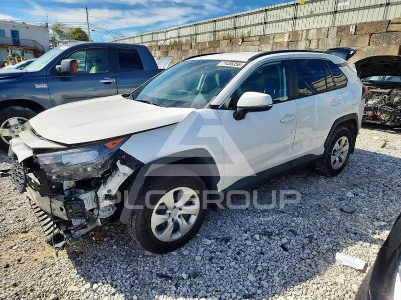 2021 Toyota RAV4 фото