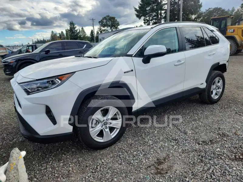 2021 Toyota RAV4 фото