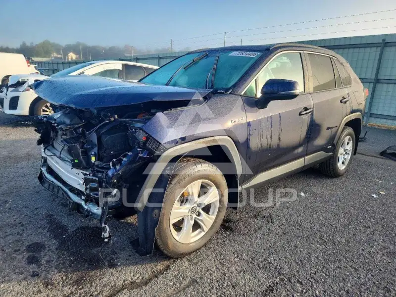 2021 Toyota RAV4 фото
