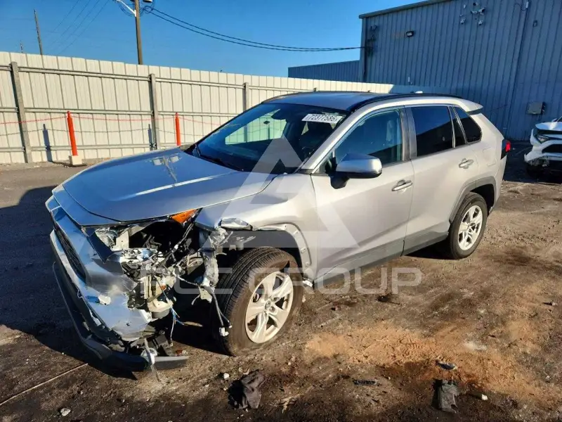 2021 Toyota RAV4 photo