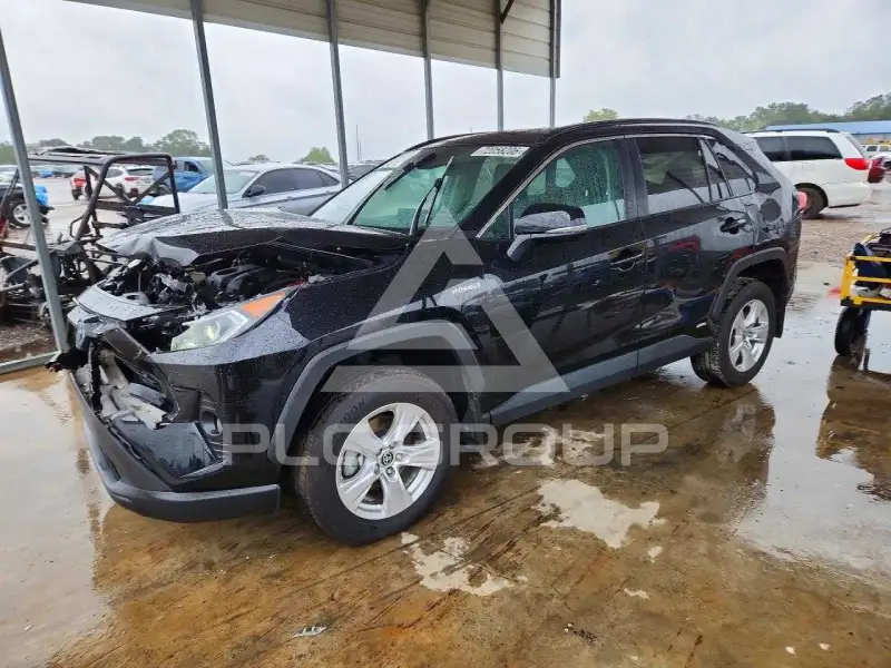 2021 Toyota RAV4 фото