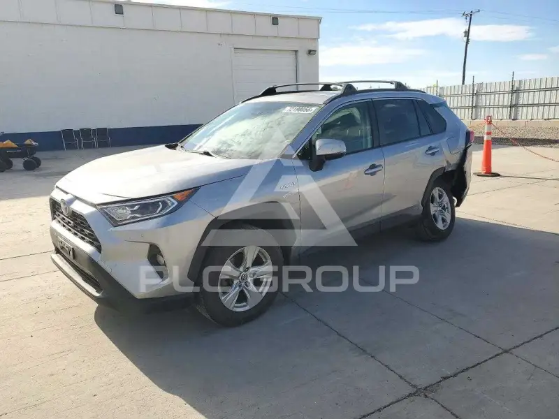 2021 Toyota RAV4 фото