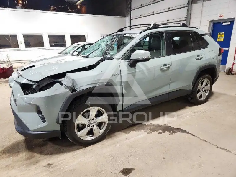 2021 Toyota RAV4 фото