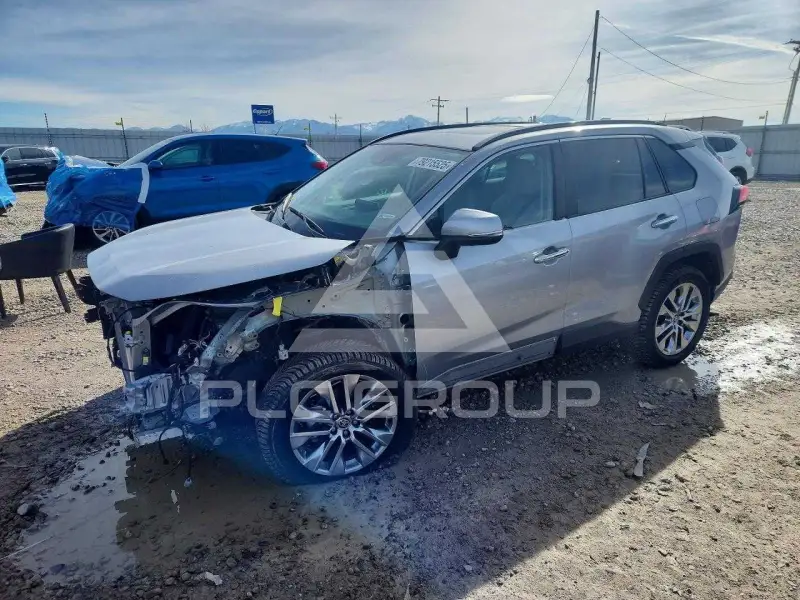 2021 Toyota RAV4 photo
