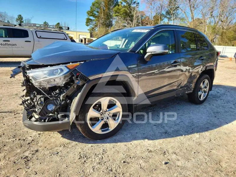 2021 Toyota RAV4 фото