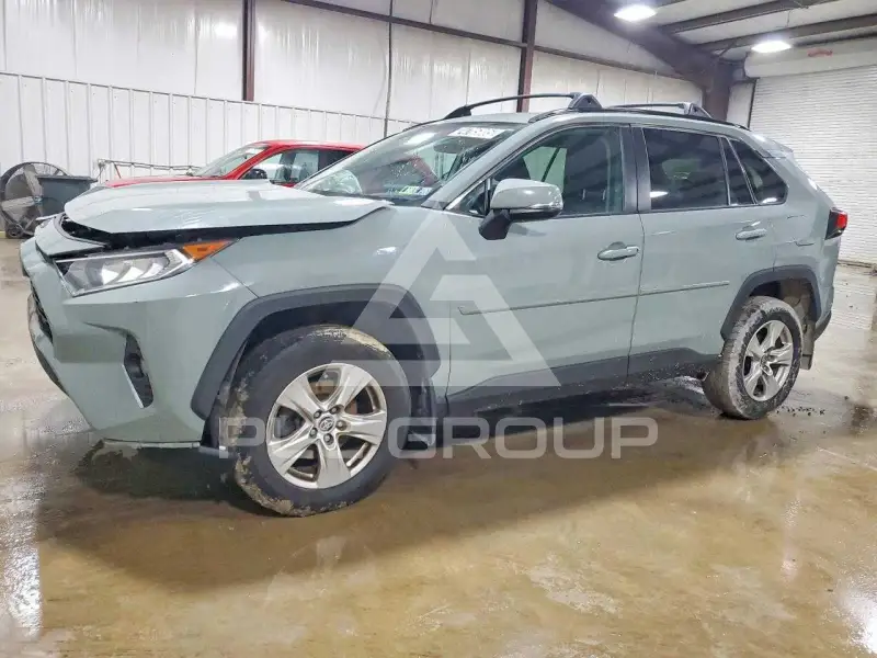 2021 Toyota RAV4 photo