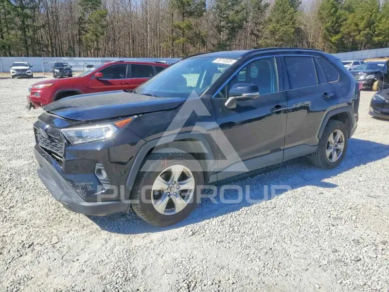 2021 Toyota RAV4 фото