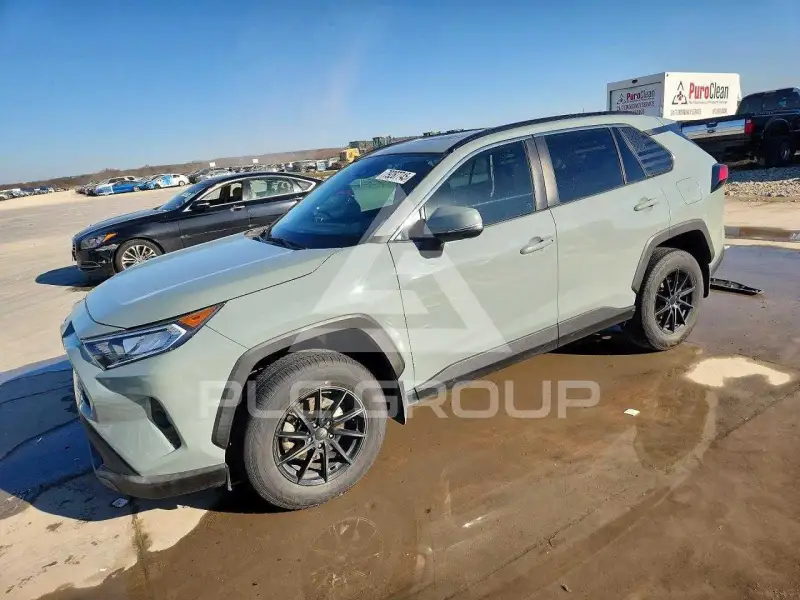 2021 Toyota RAV4 фото