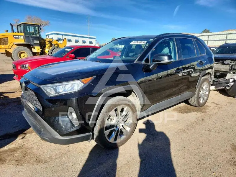 2021 Toyota RAV4 фото