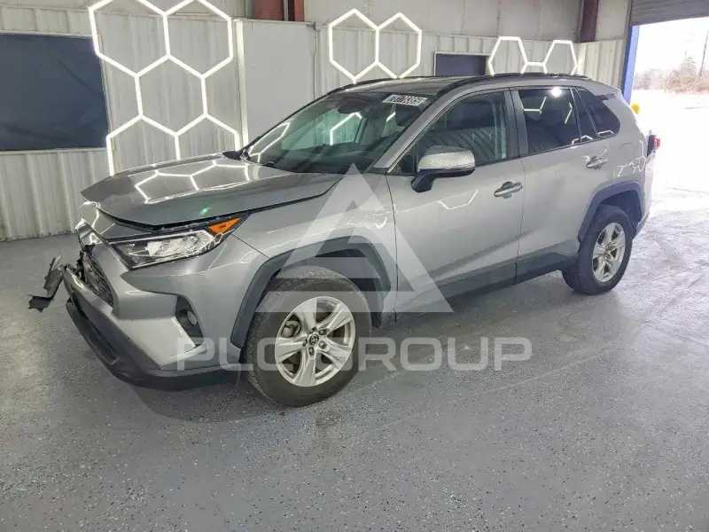 2021 Toyota RAV4 photo