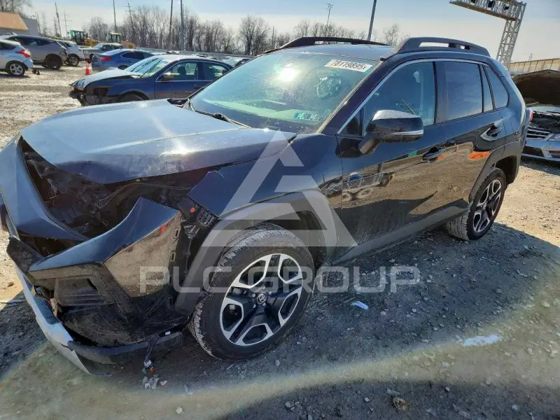 2021 Toyota RAV4 фото