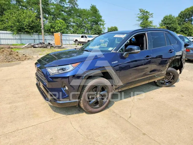 2021 Toyota RAV4 photo