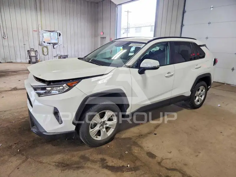 2021 Toyota RAV4 photo