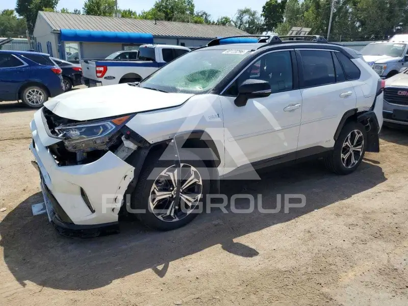2021 Toyota RAV4 фото