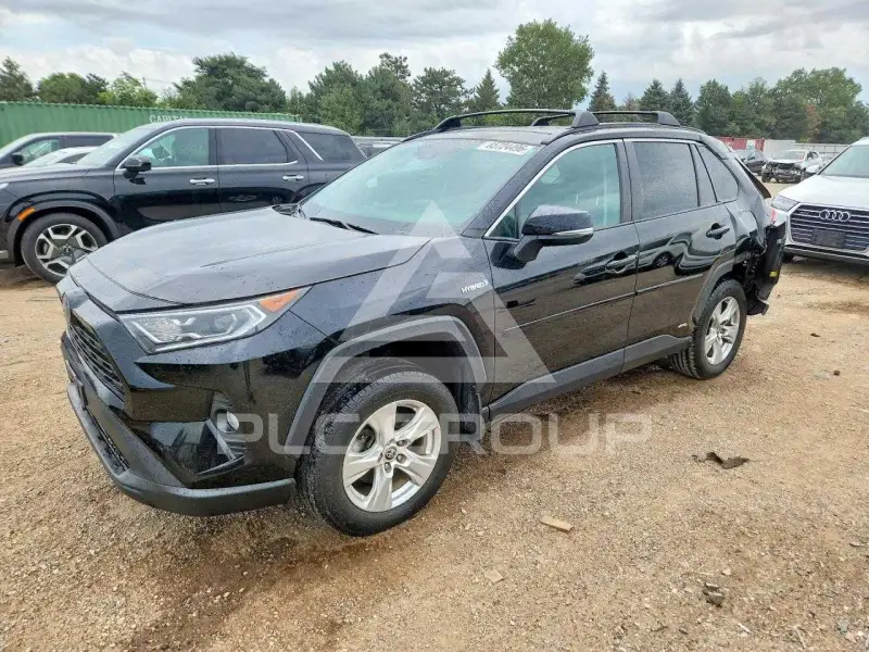 2021 Toyota RAV4 фото