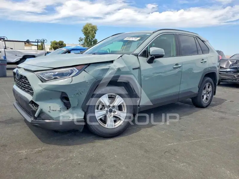 2021 Toyota RAV4 photo
