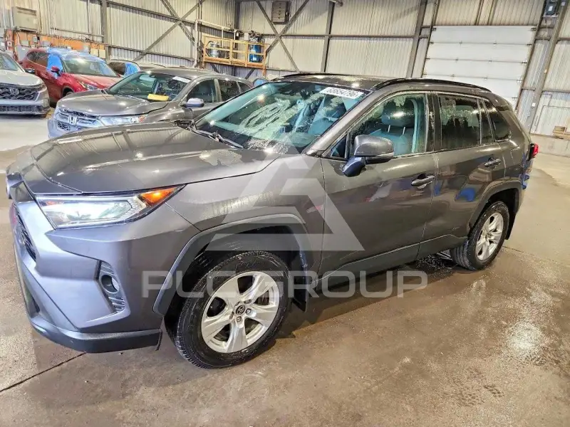 2021 Toyota RAV4 фото