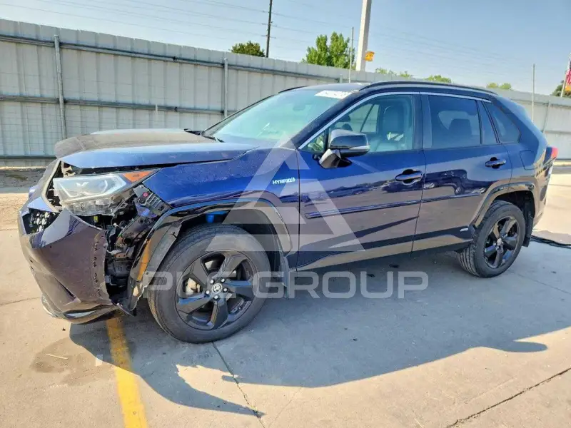 2021 Toyota RAV4 фото