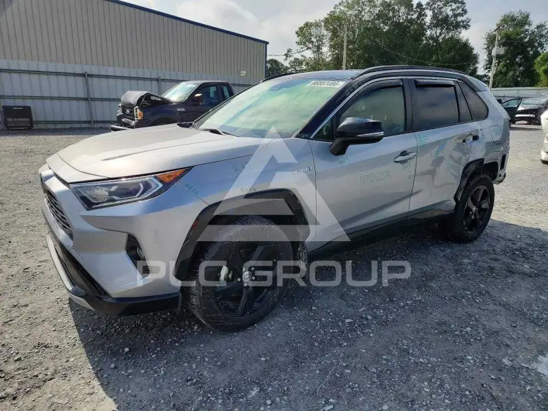 2021 Toyota RAV4 photo