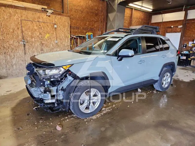 2021 Toyota RAV4 фото