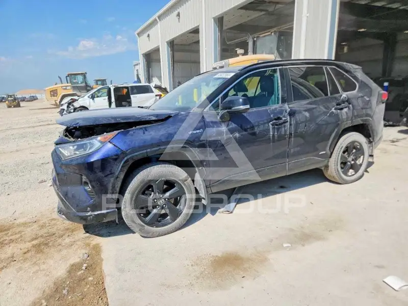 2021 Toyota RAV4 фото